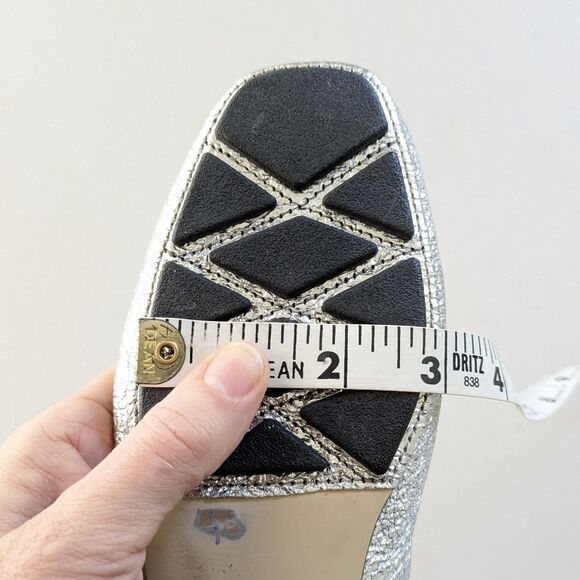 Tory Burch Laila 2 Driver Size 7M Ballet Flats Crinkle Metallic Silver Sparkle - Picture 14 of 14